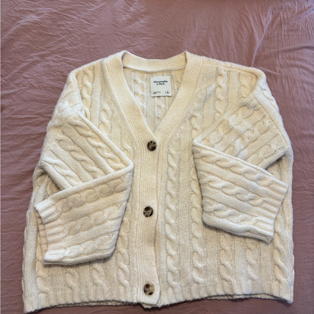 Women's Abercrombie Cable Knit sweater